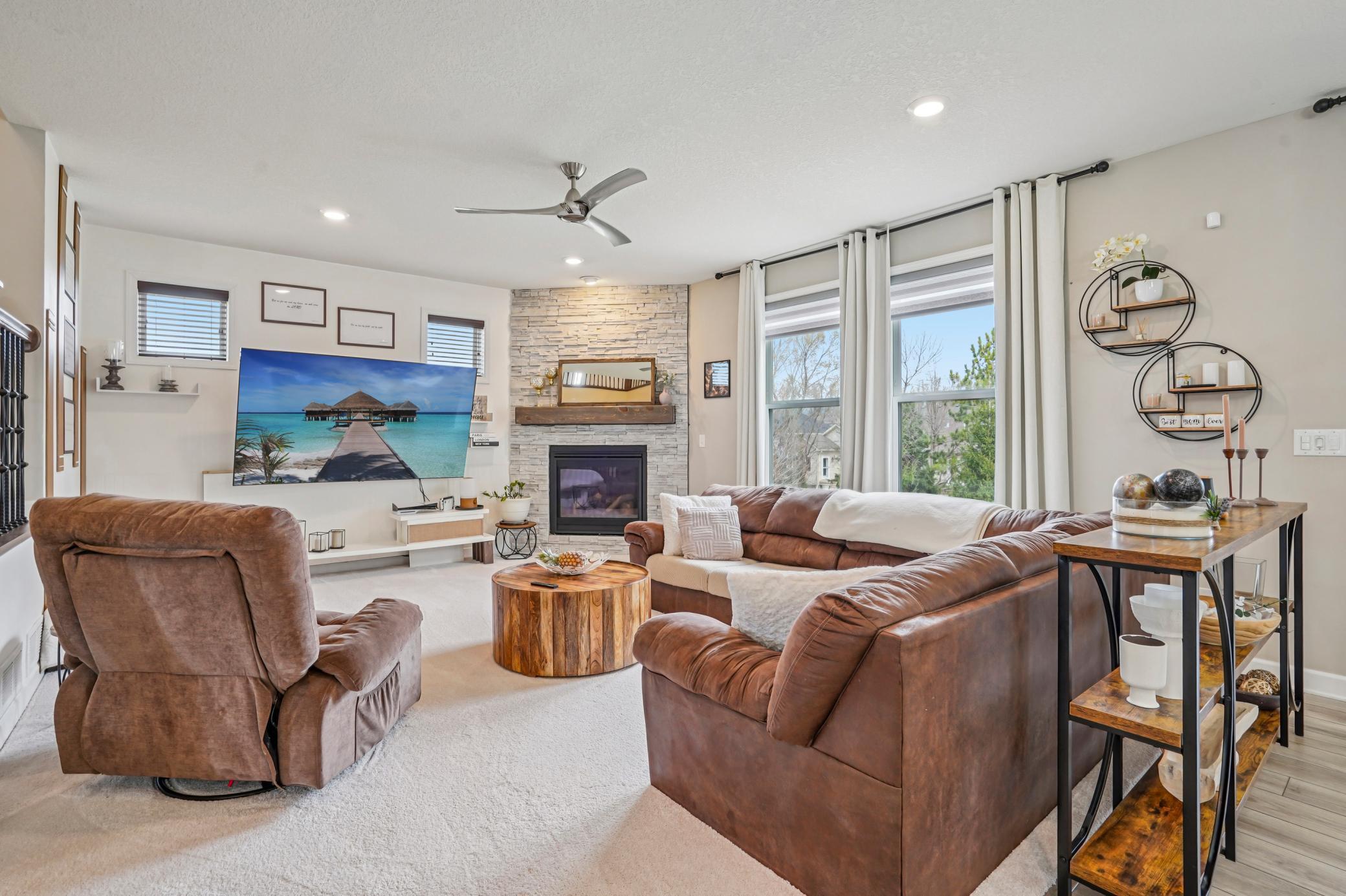 5928 Pinnacle Circle NE