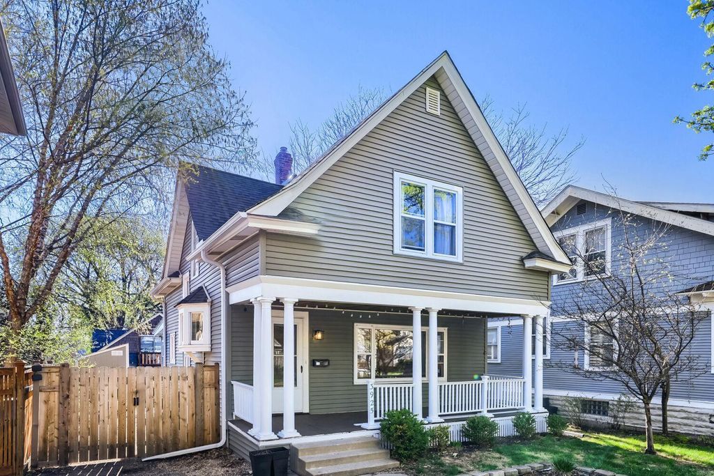 Photo of 3925 Blaisdell Avenue, Minneapolis, MN 55409 (MLS # 7062317)