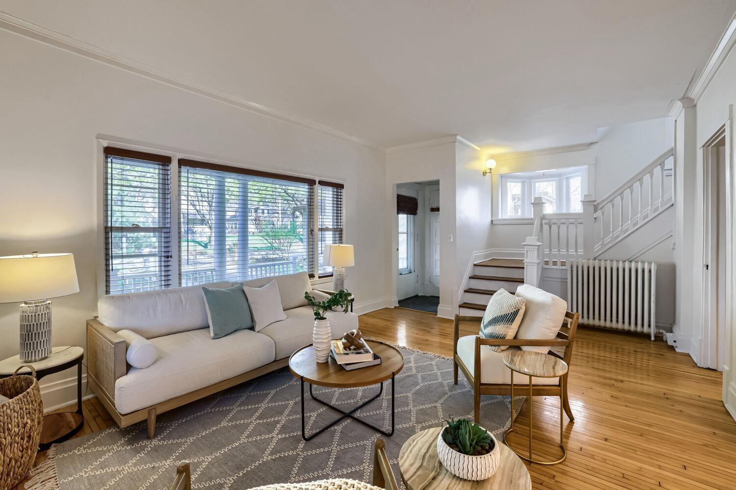 3925 Blaisdell Avenue