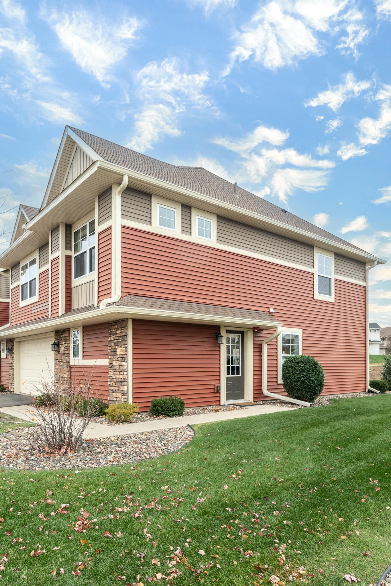 9872 5th Street Lane N