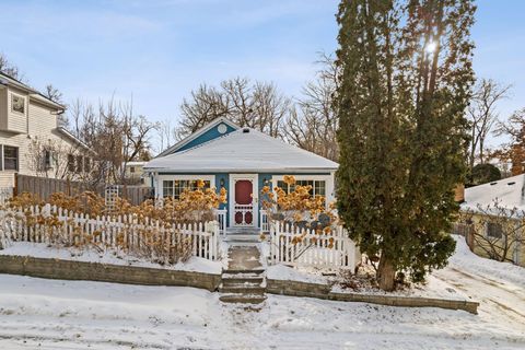 44 Grove Street Mahtomedi MN 55115