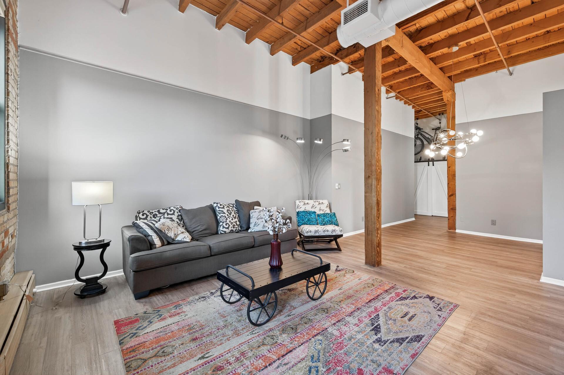 400 N 1st Street 611