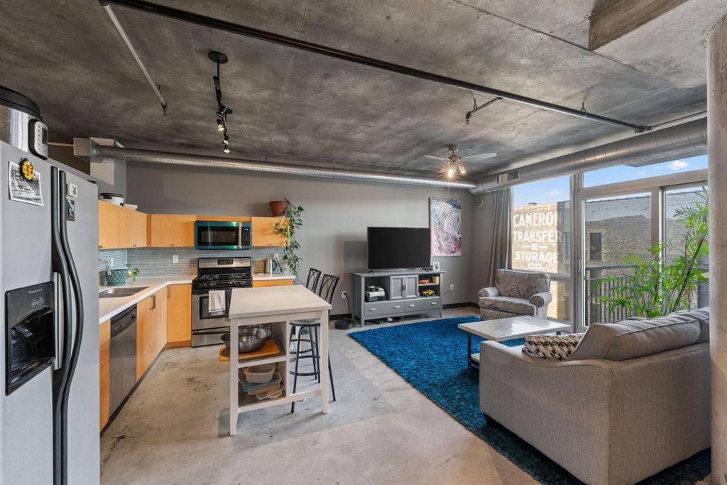 Photo of 730 N 4th Street #405, Minneapolis, MN 55401 (MLS # 7038103)
