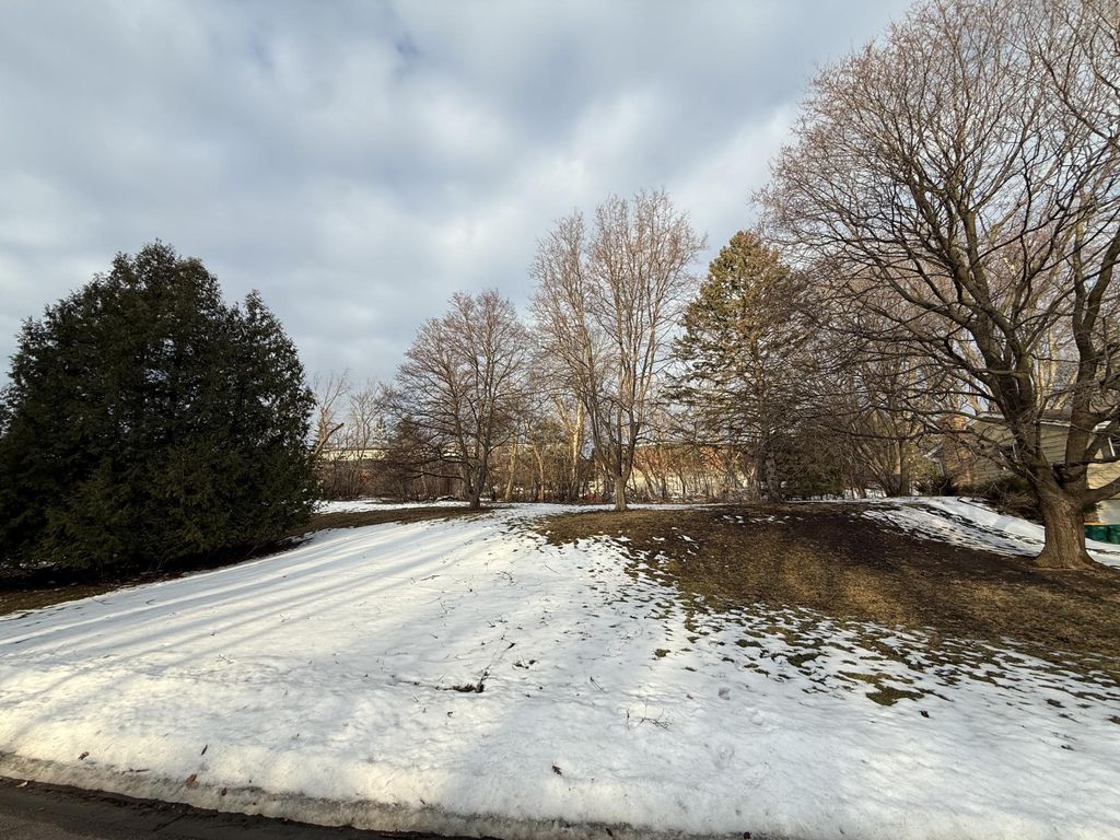 Photo of 5600 Shorewood Lane, Excelsior, MN 55331 (MLS # 7029295)