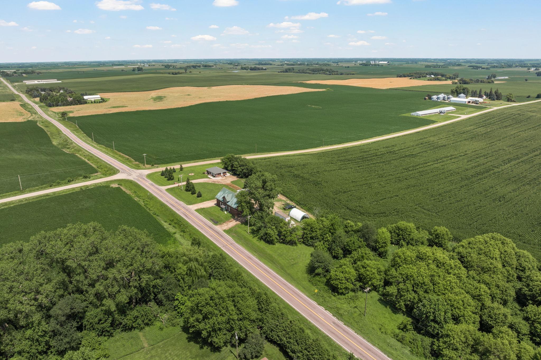 Ellendale, Minnesota 56026, United States, 3 Bedrooms Bedrooms, ,2 BathroomsBathrooms,Residential,Pending Sale,183446