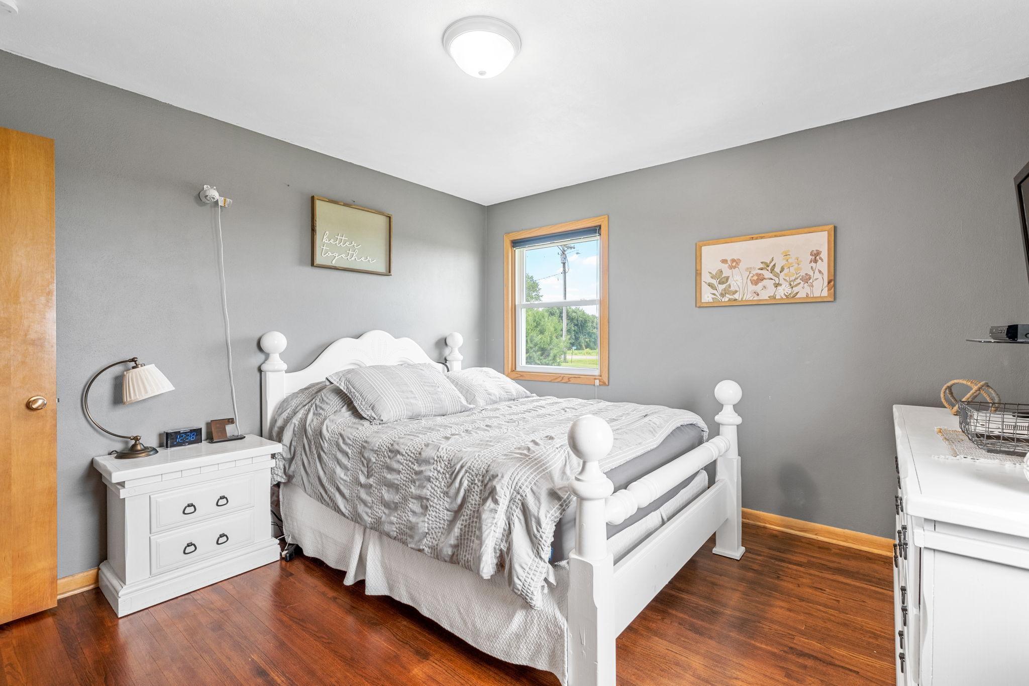 Ellendale, Minnesota 56026, United States, 3 Bedrooms Bedrooms, ,2 BathroomsBathrooms,Residential,Pending Sale,183446