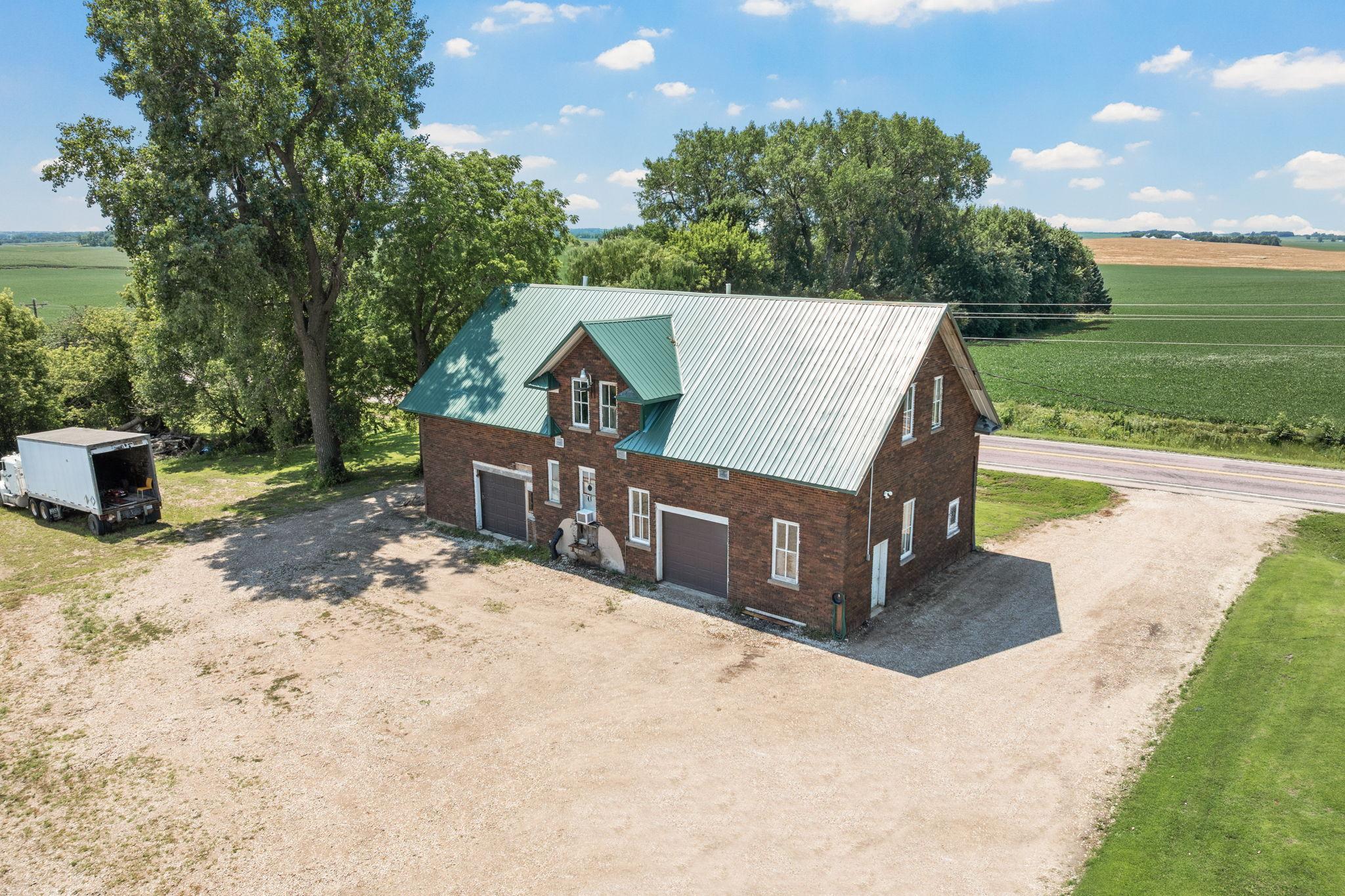 Ellendale, Minnesota 56026, United States, 3 Bedrooms Bedrooms, ,2 BathroomsBathrooms,Residential,Pending Sale,183446