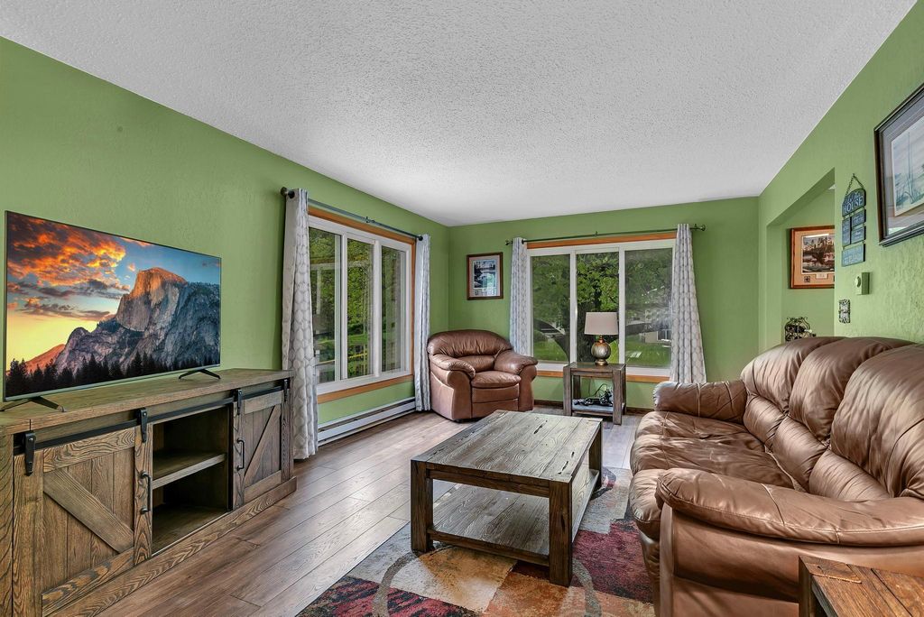 Photo of 701 6th Avenue N, Sauk Rapids, MN 56379 (MLS # 7077415)