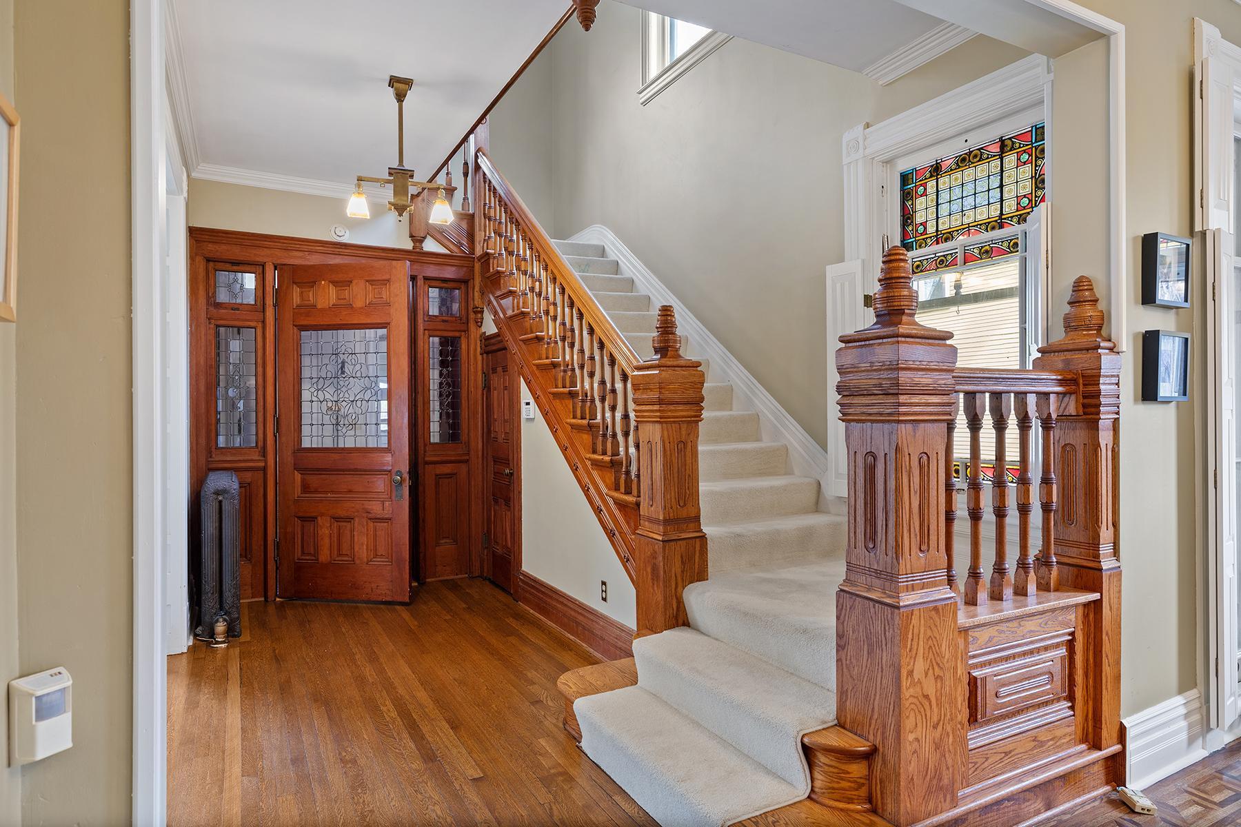 422 Laurel Avenue