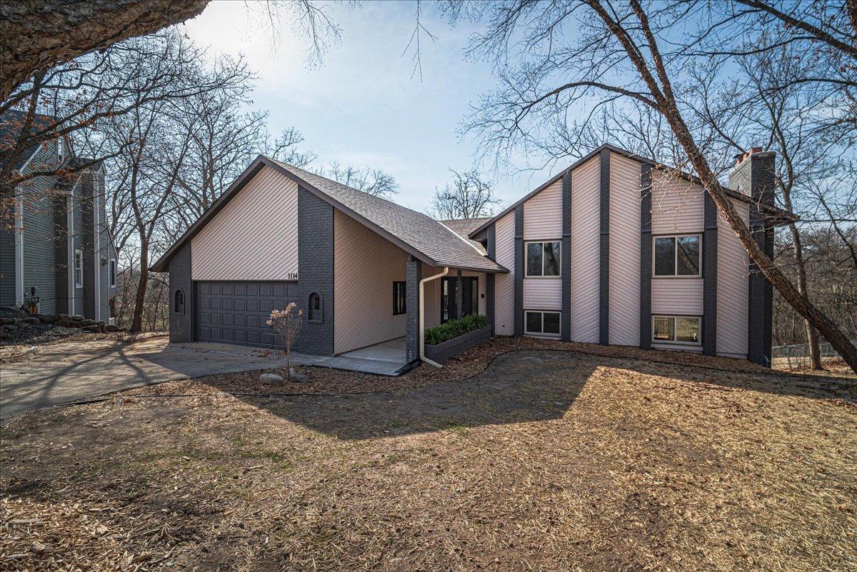 1114 Tiffany Court