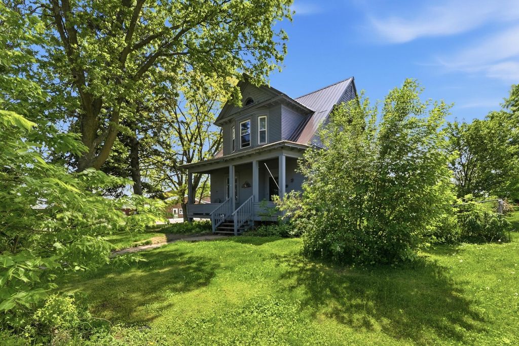 Photo of 201 5th Street N, Grove City, MN 56243 (MLS # 7083729)