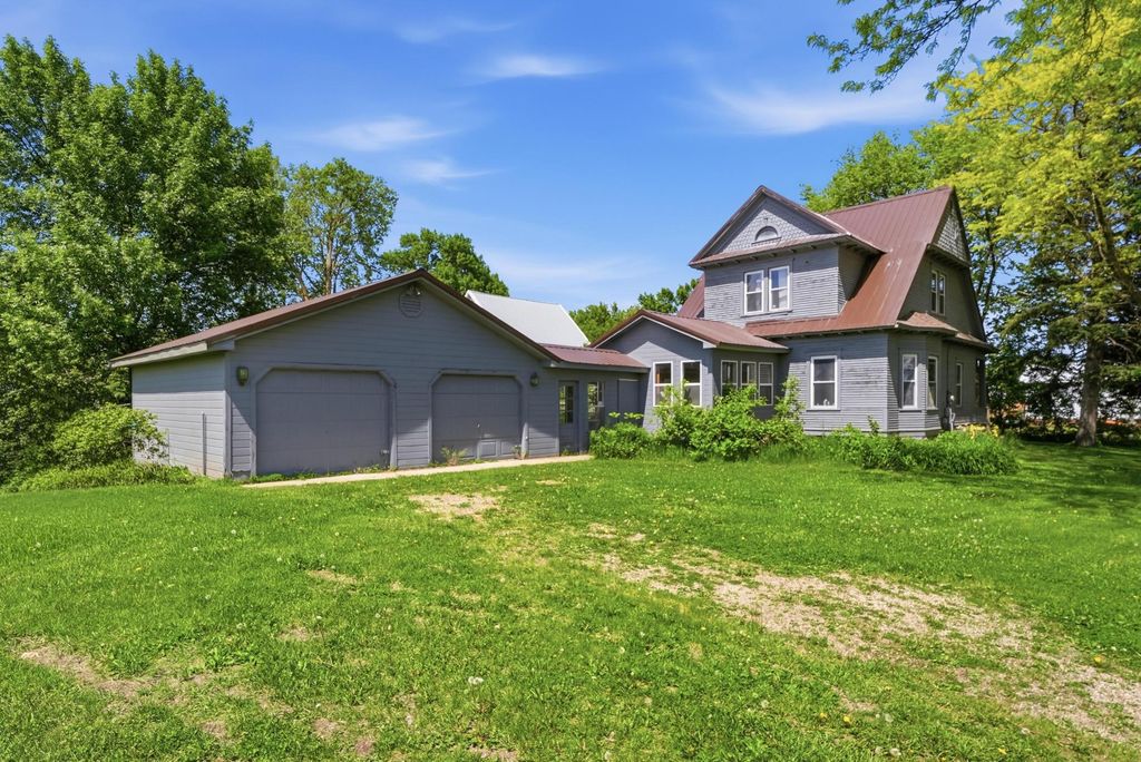 Photo of 201 5th Street N, Grove City, MN 56243 (MLS # 7083729)