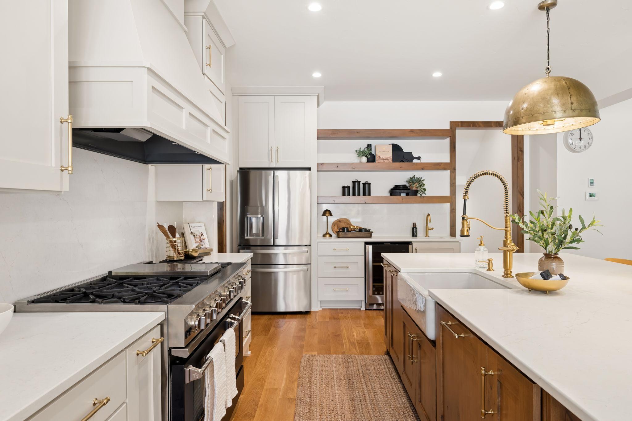 609 Callahan Place