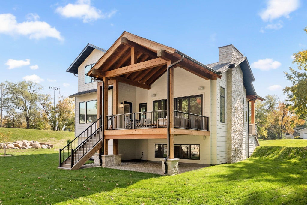 Photo of 609 Callahan Place, Mendota Heights, MN 55118 (MLS # 7148034)
