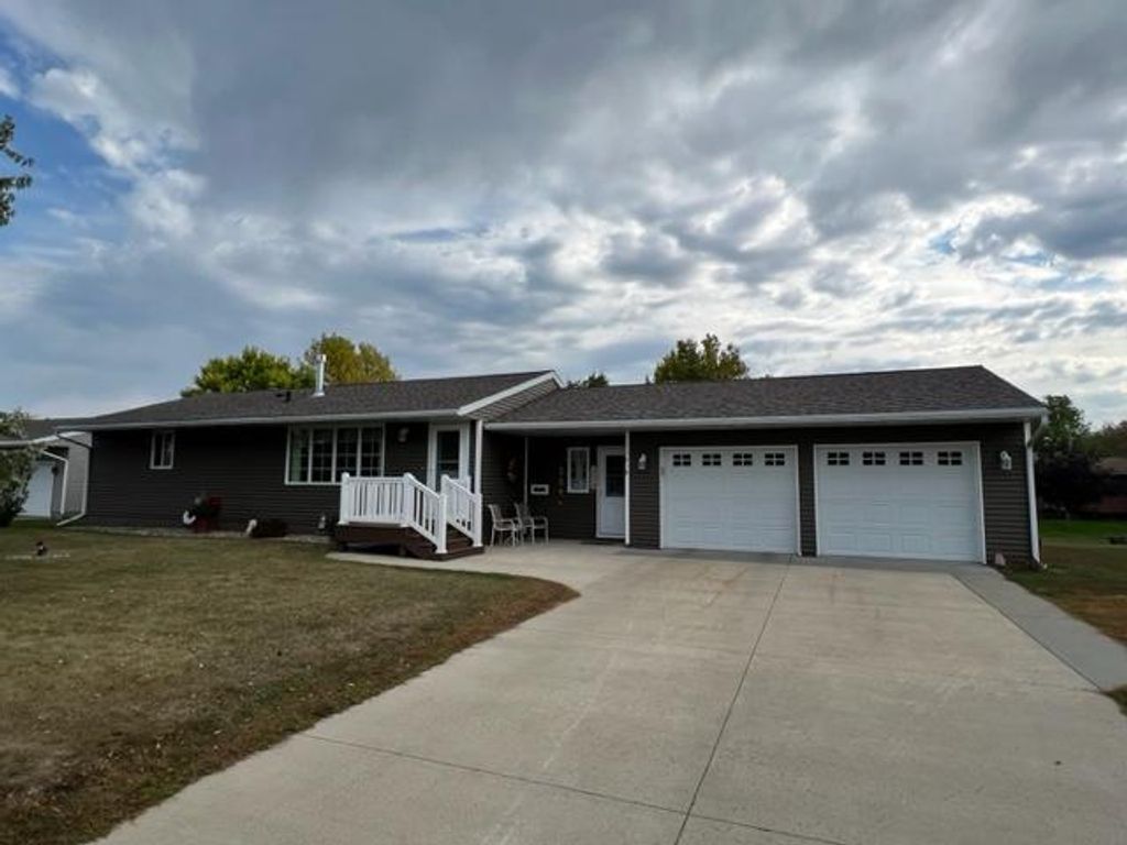 Photo of 1018 7th Street SW, Wadena, MN 56482 (MLS # 6436066)