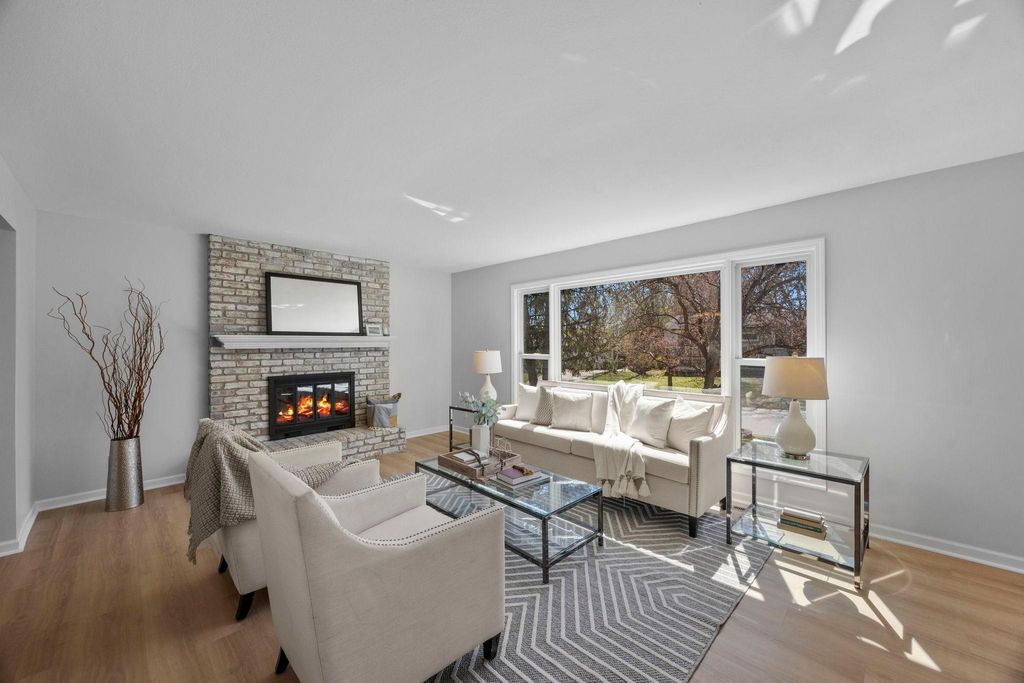 Photo of 12246 Oxbow Drive, Eden Prairie, MN 55347 (MLS # 7058561)