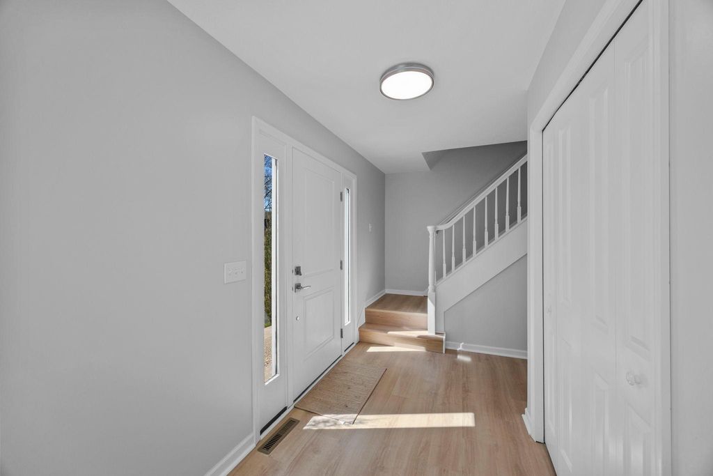 Photo of 12246 Oxbow Drive, Eden Prairie, MN 55347 (MLS # 7058561)