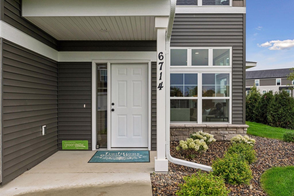 Photo of 6714 Jorgensen Avenue S, Cottage Grove, MN 55016 (MLS # 7150881)