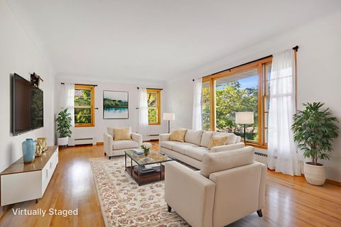 1849 Kennard Street Maplewood MN 55109