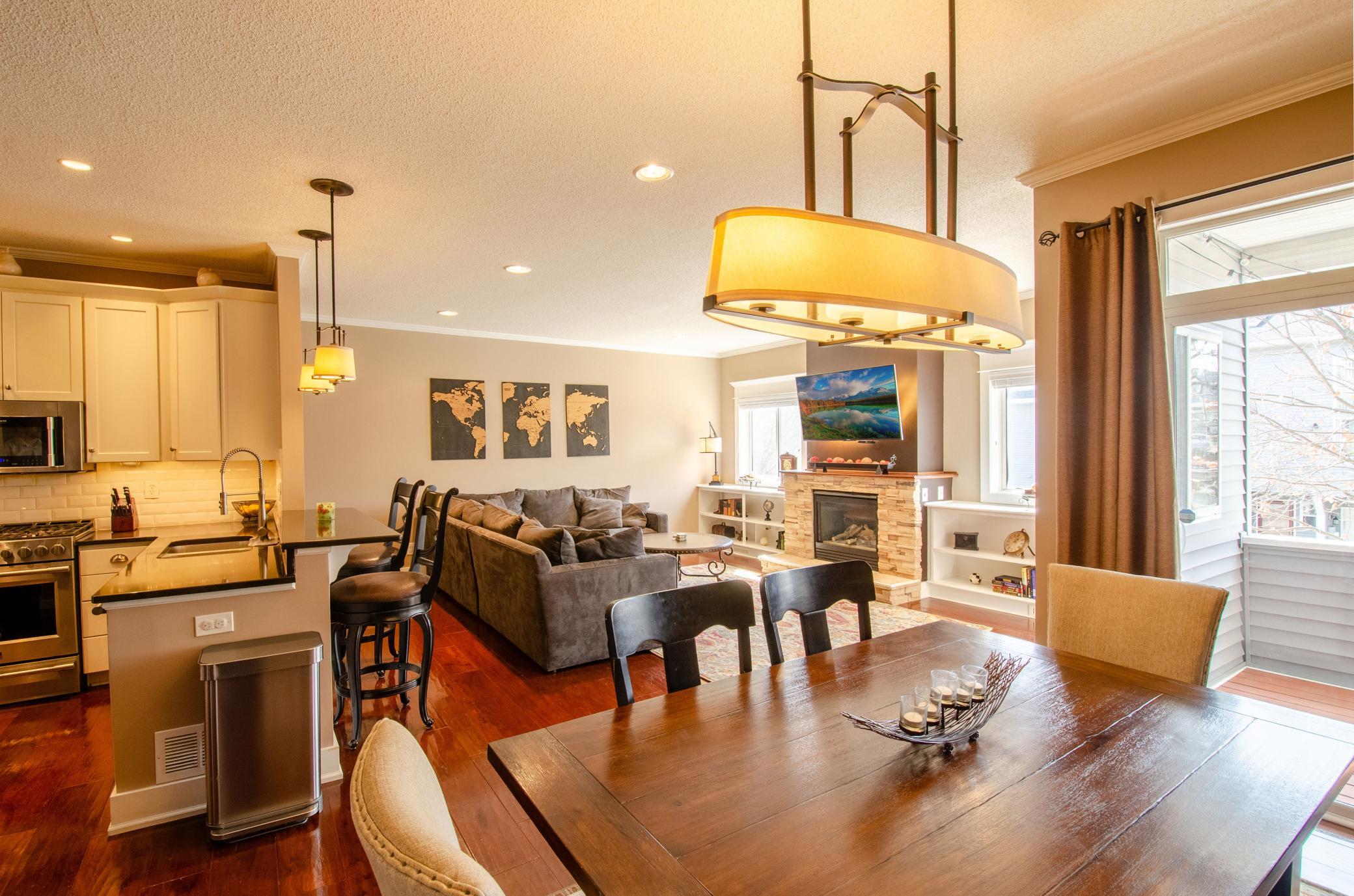 660 Kingfisher Lane I