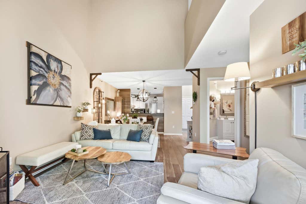 Photo of 7605 Edinborough Way #6318, Edina, MN 55435 (MLS # 7101669)