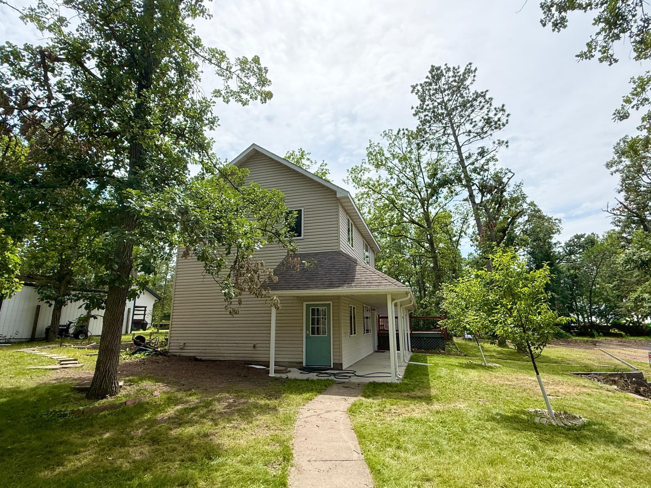 5502 Mallard Lane NE