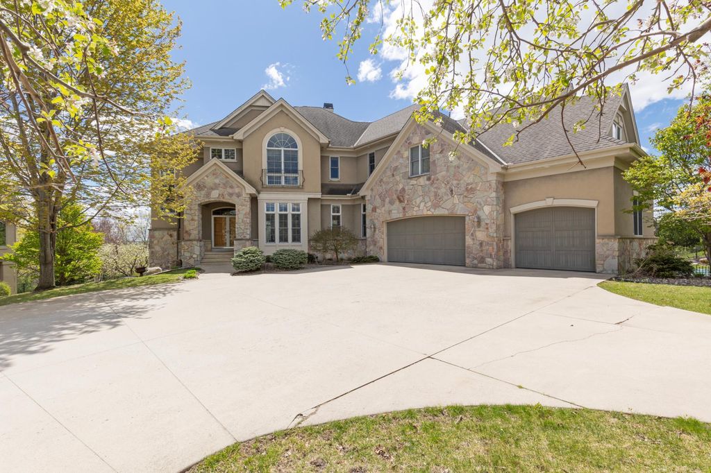 Photo of 10689 Sonoma Ridge, Eden Prairie, MN 55347 (MLS # 7058830)