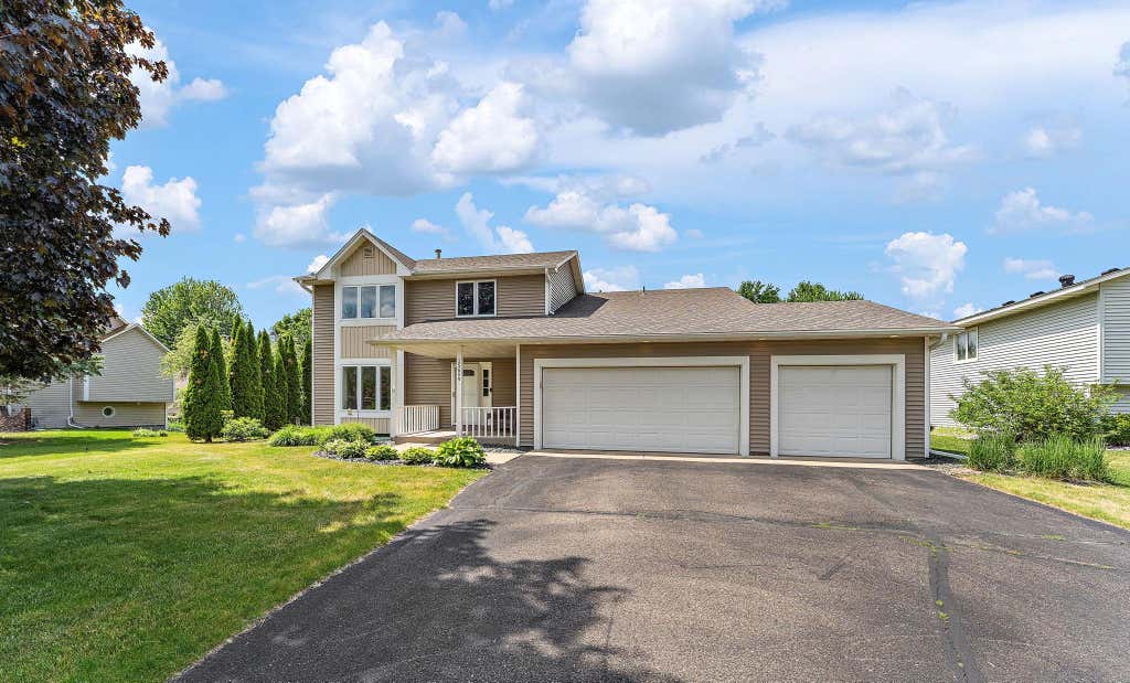 Photo of 15659 Highview Lane, Apple Valley, MN 55124 (MLS # 7093210)