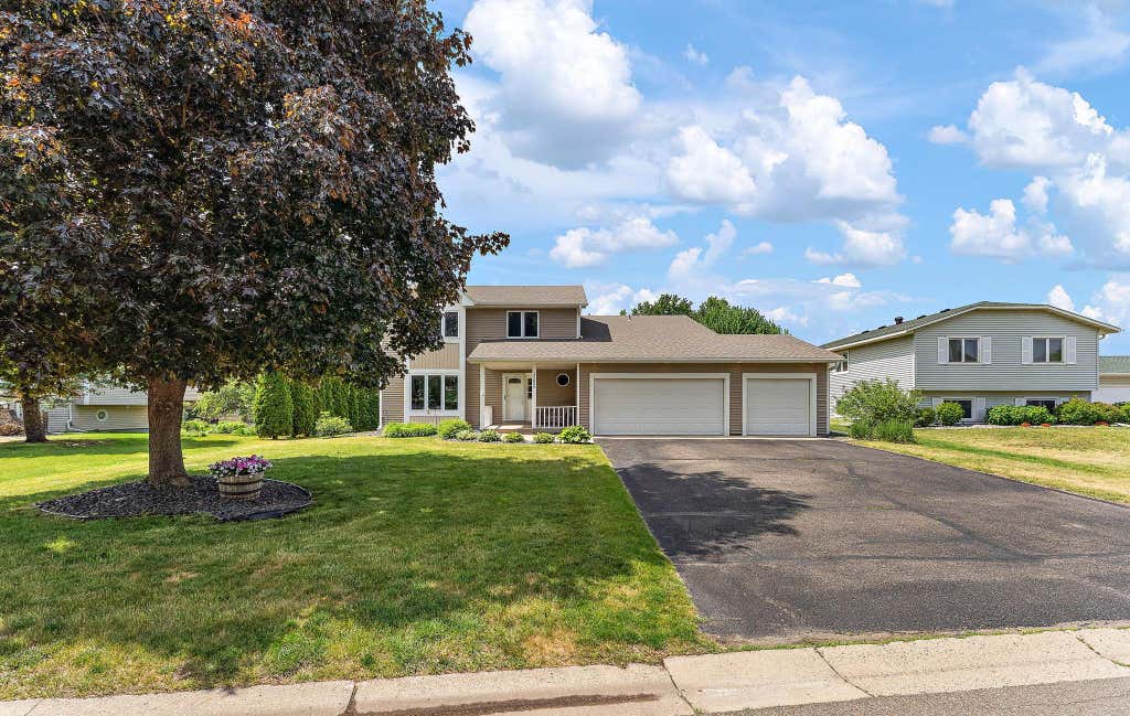 Photo of 15659 Highview Lane, Apple Valley, MN 55124 (MLS # 7093210)