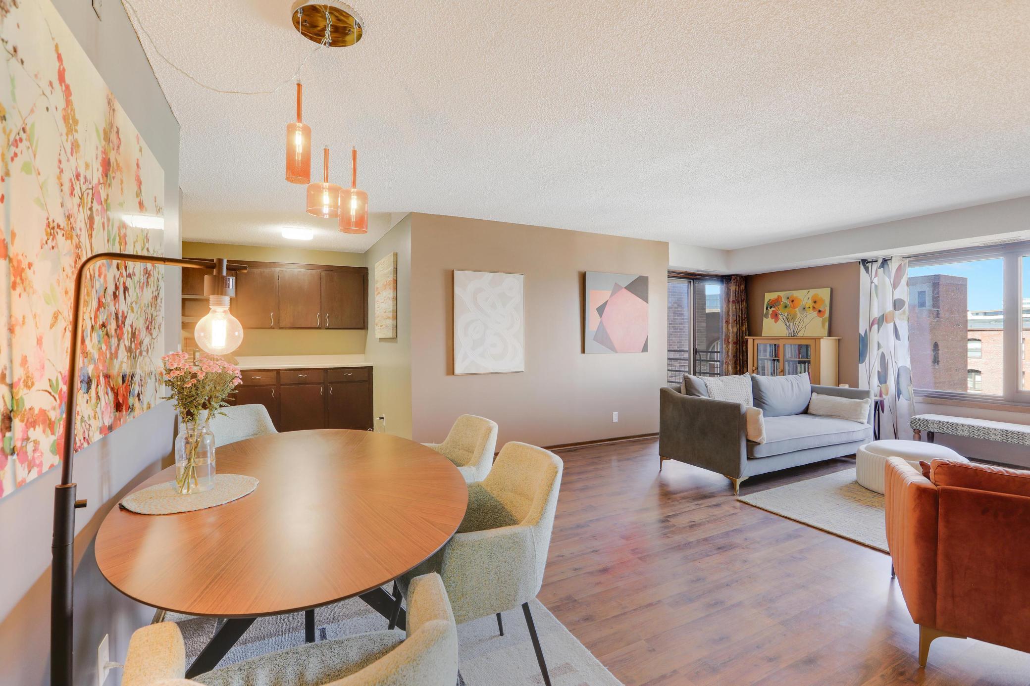 26 10th Street W 610
