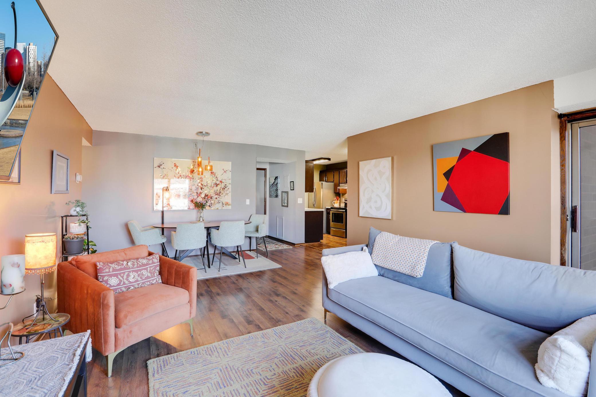 26 10th Street W 610