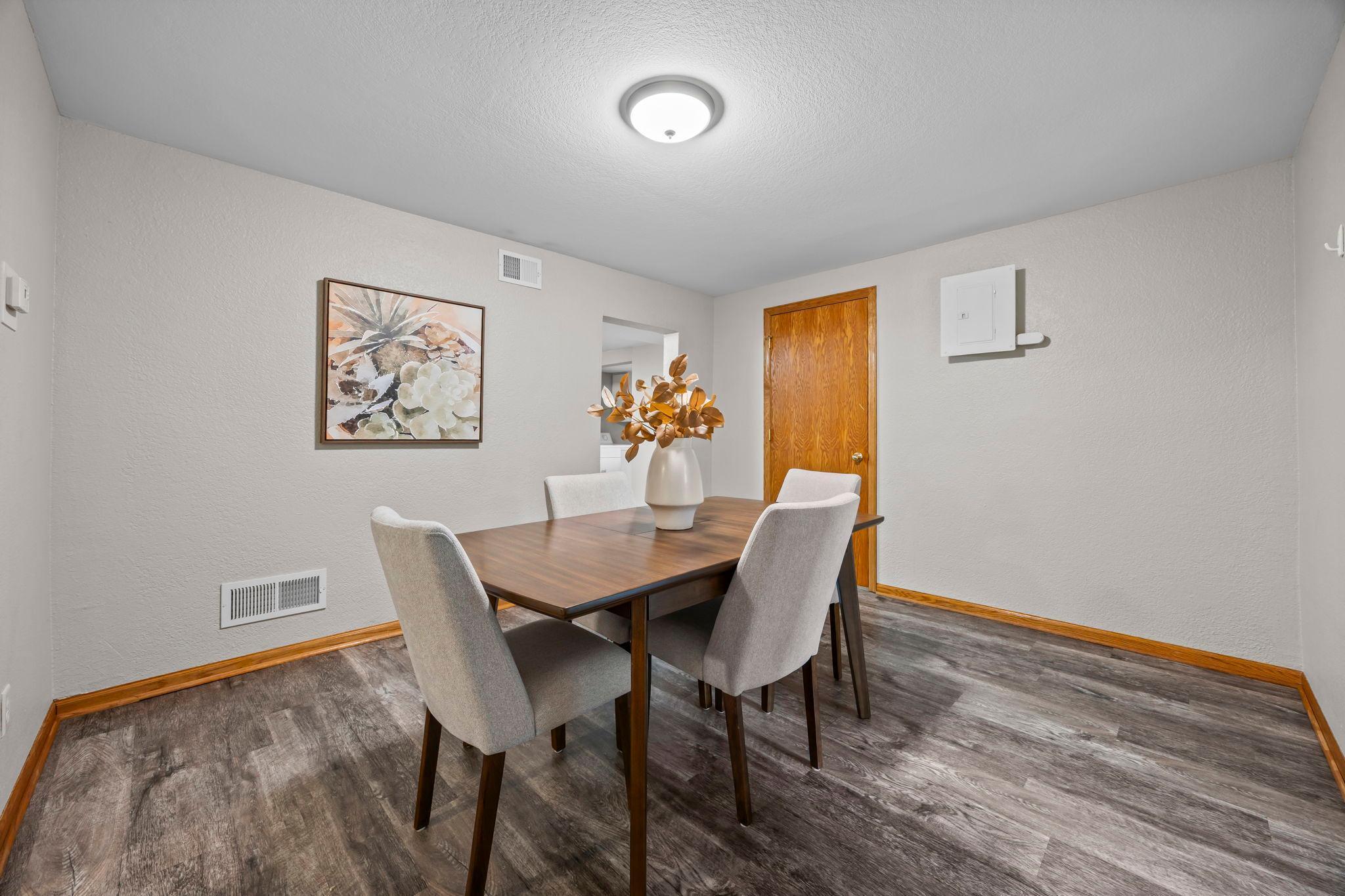 540 6th Street W