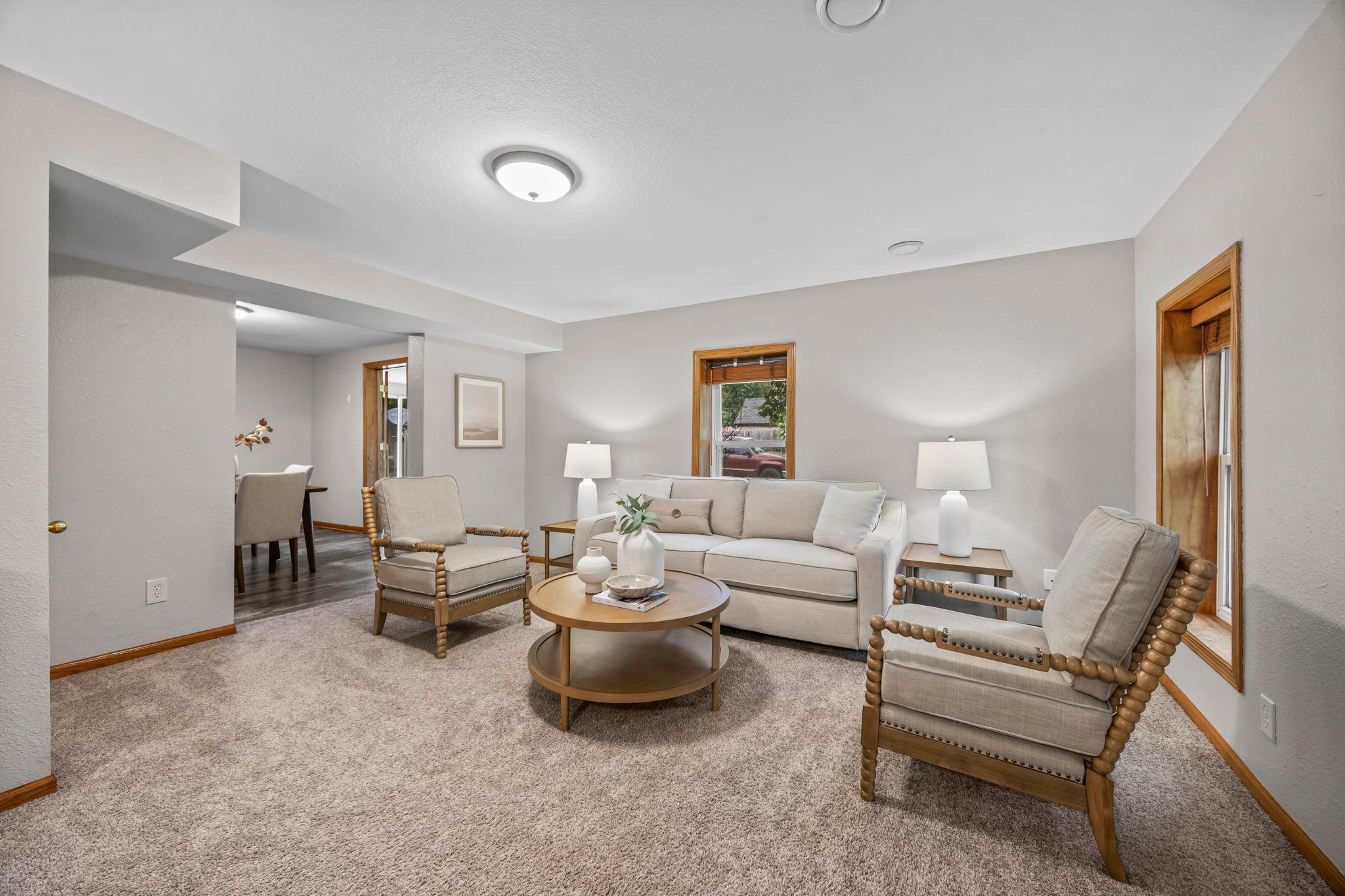 540 6th Street W