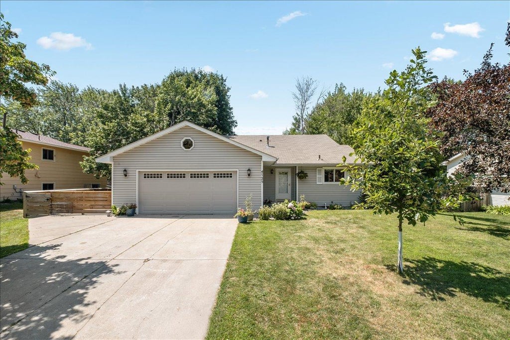 Photo of 4725 Upland Lane N, Plymouth, MN 55446 (MLS # 7117299)