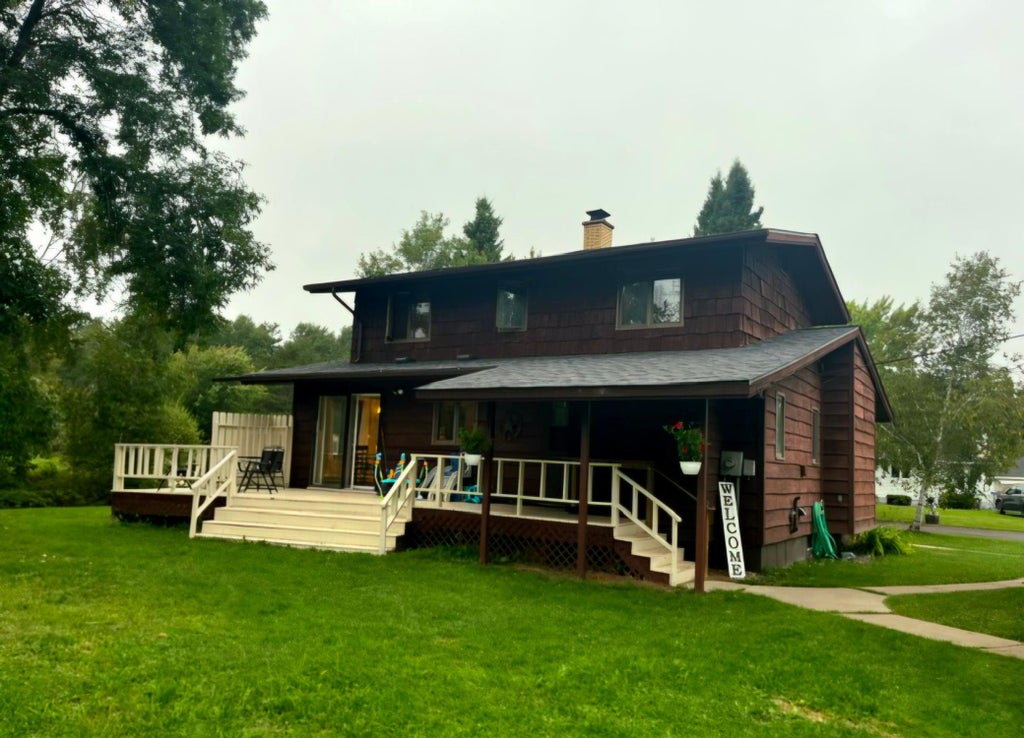 Photo of 509 12th Street NW, Chisholm, MN 55719 (MLS # 7140386)