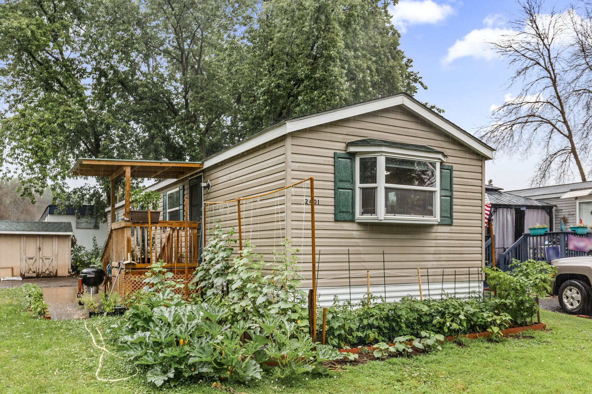 2401 Bison Dr