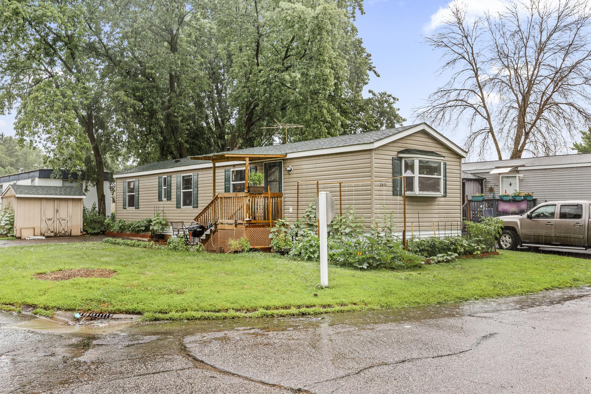 2401 Bison Dr