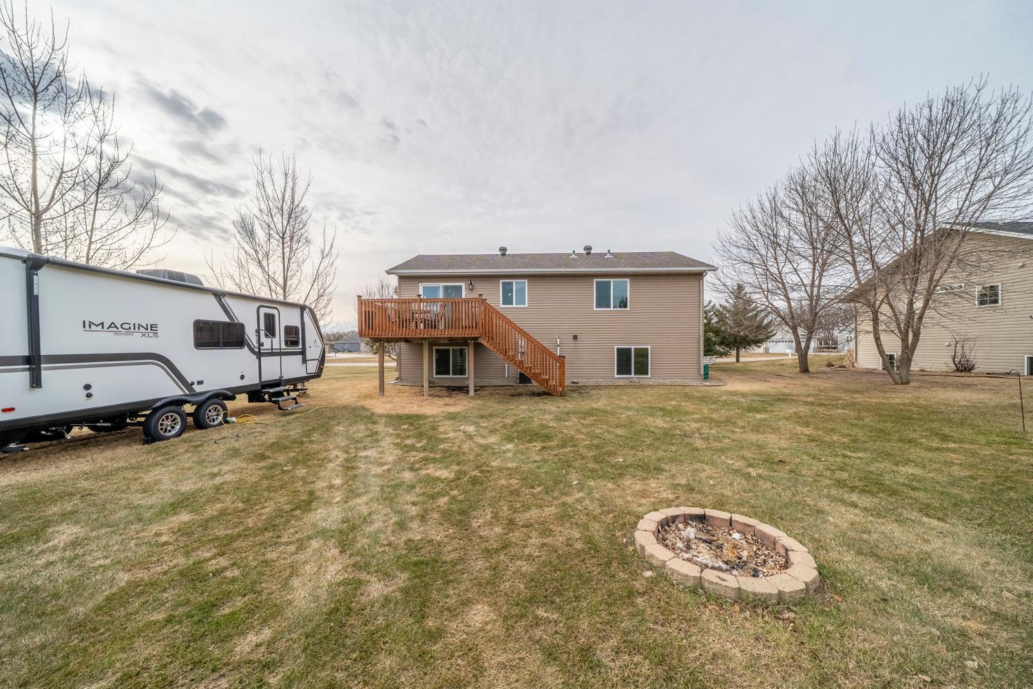 1816 Spruce Grove Trail