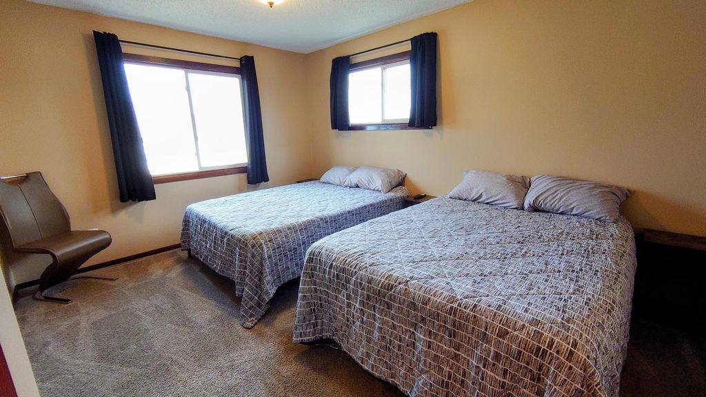 Photo of 4584 Cinnamon Ridge Trail, Eagan, MN 55122 (MLS # 7018090)