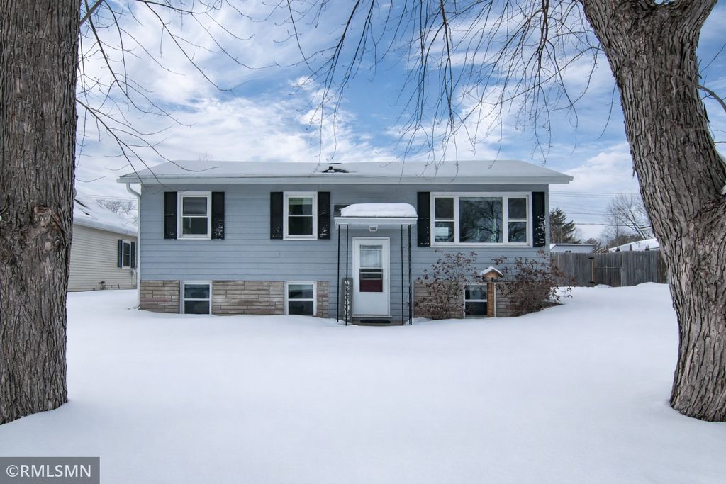 Photo of 2714 Blakeley Avenue, Eau Claire, WI 54701 (MLS # 7006095)