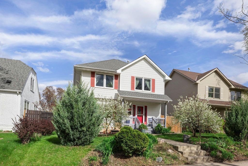 Photo of 4042 Vincent Ave N AVE, Minneapolis, MN 55401 (MLS # 7065740)