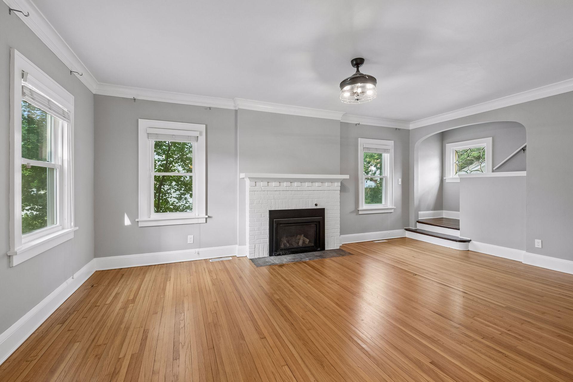 2312 W 54th Street