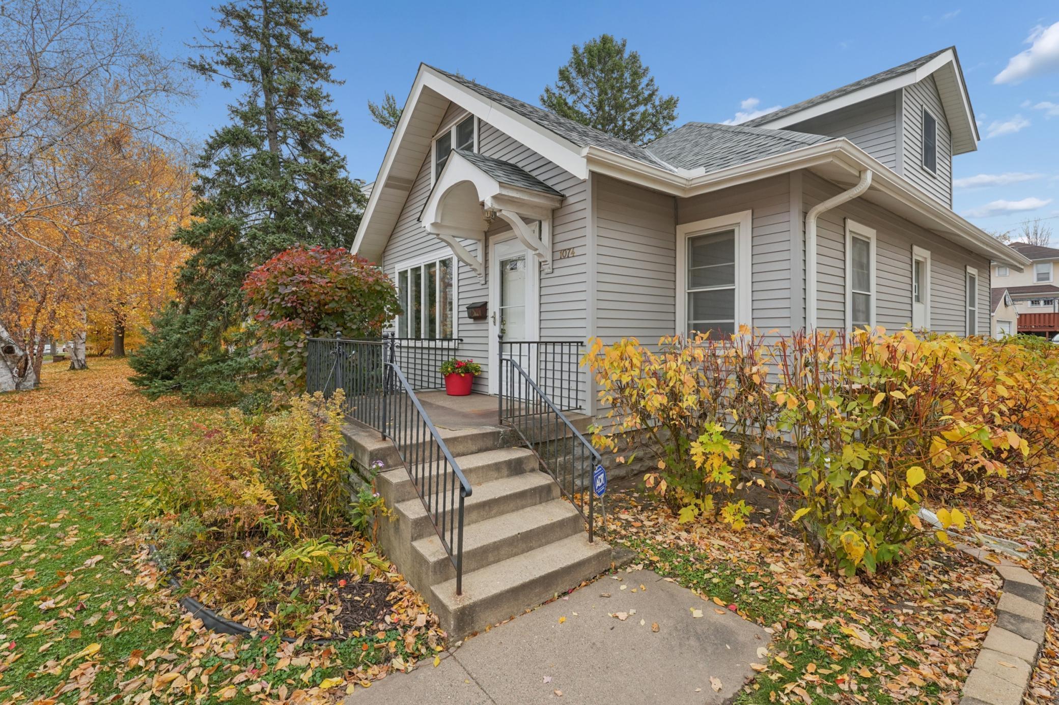 1074 Hyacinth Avenue E