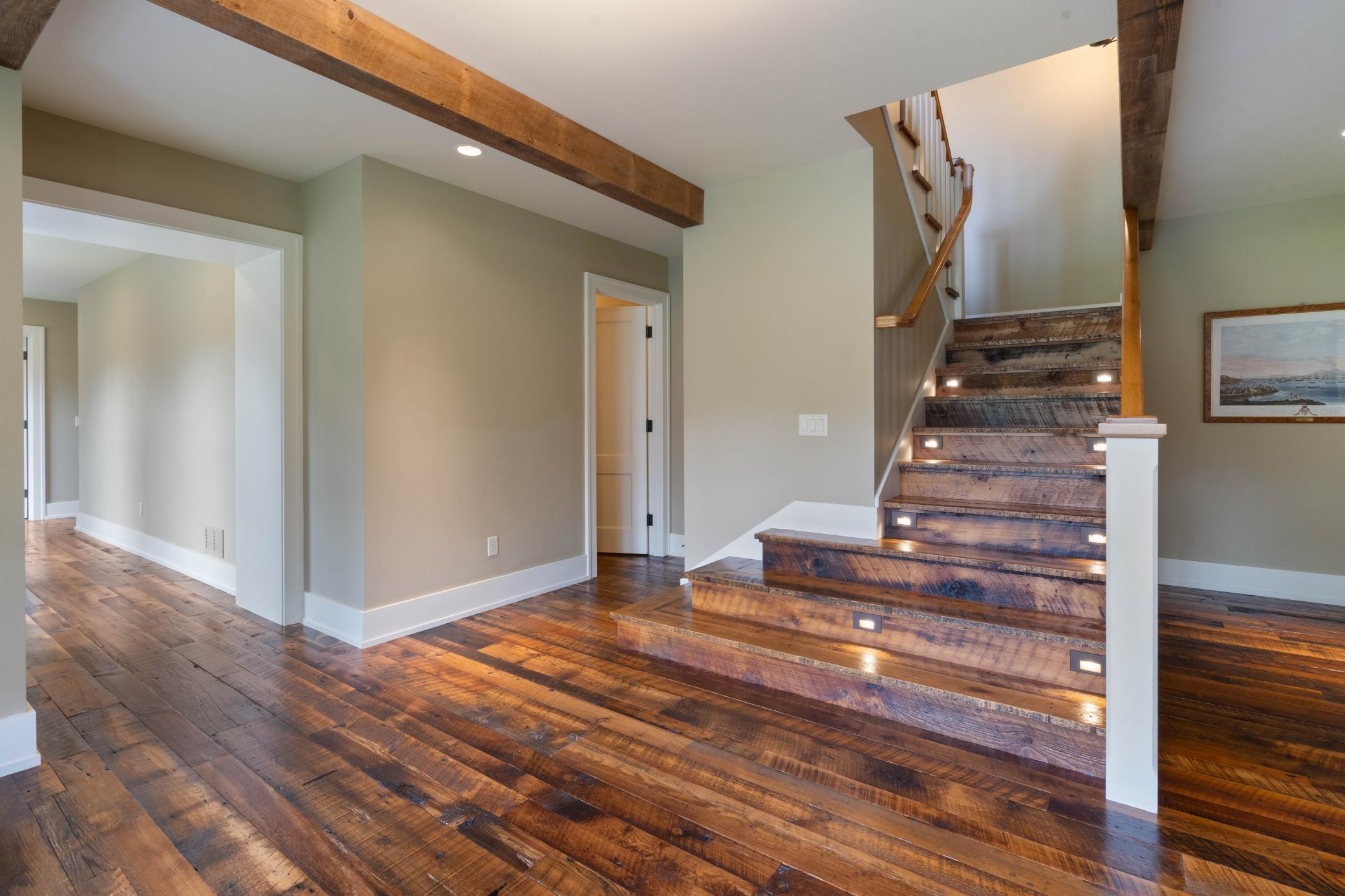 Washburn, Wisconsin, 54891, United States, 4 Bedrooms Bedrooms, ,5 BathroomsBathrooms,Residential,Active,2052040