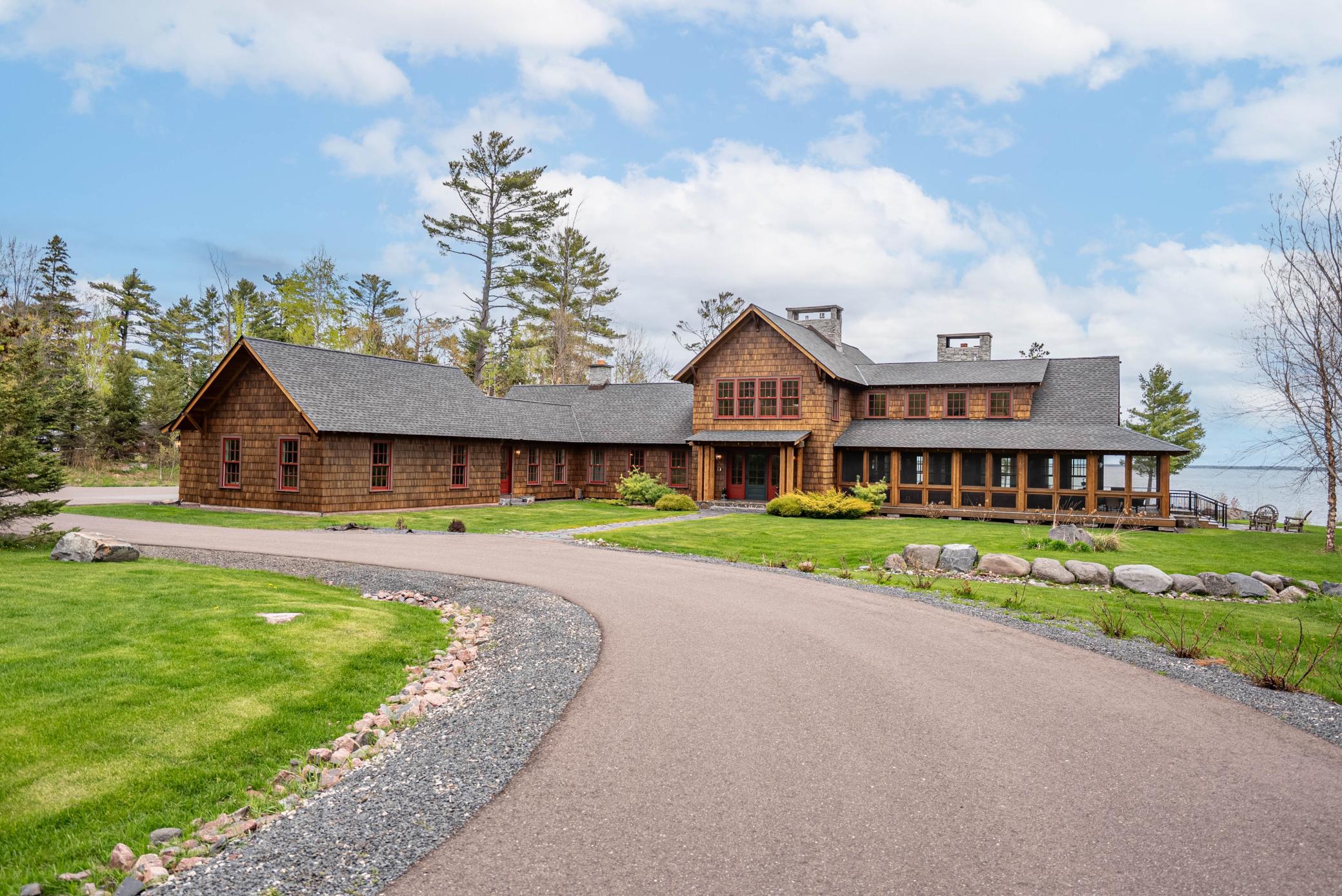 Washburn, Wisconsin, 54891, United States, 4 Bedrooms Bedrooms, ,5 BathroomsBathrooms,Residential,Active,2052040
