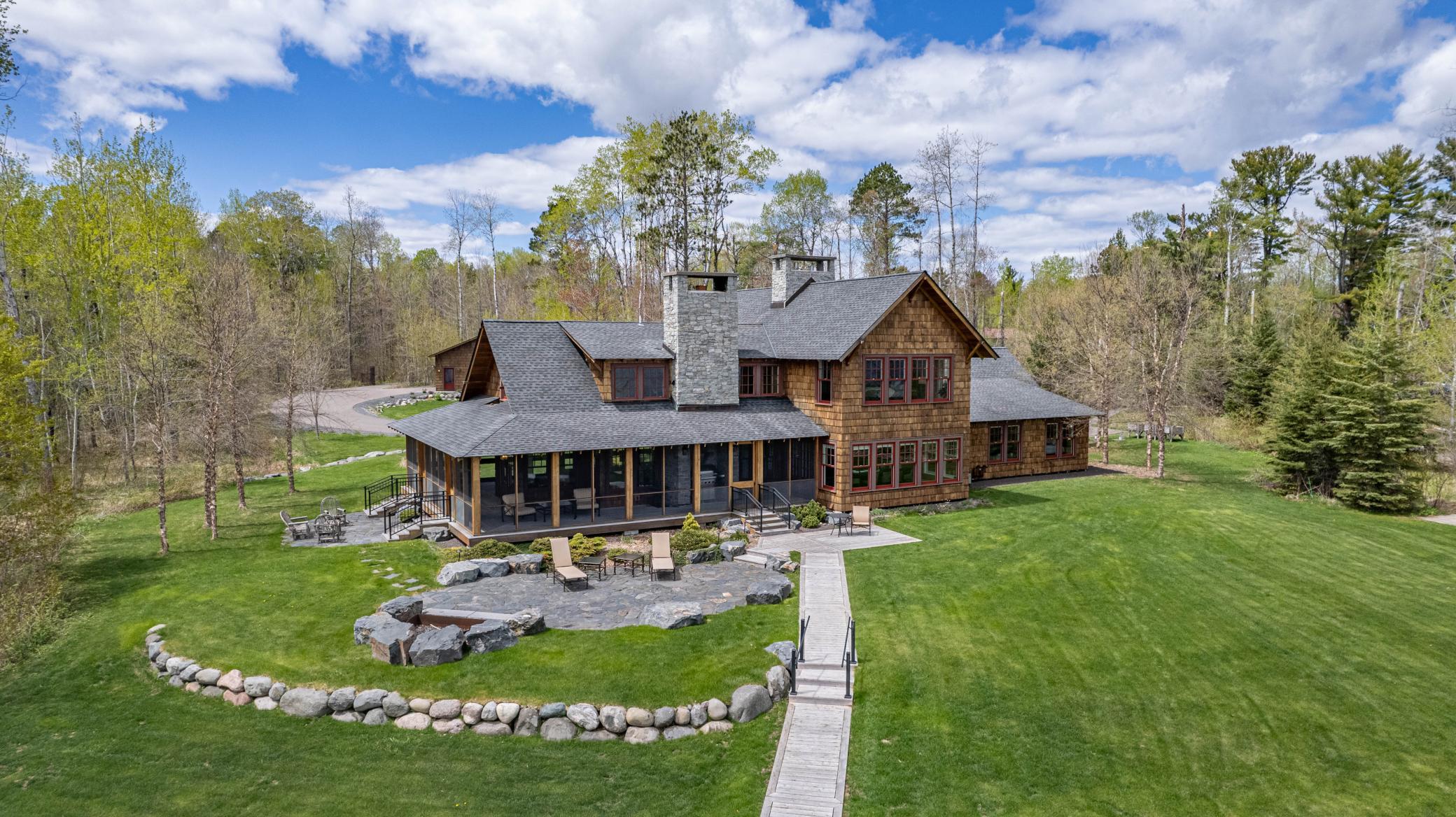 Washburn, Wisconsin, 54891, United States, 4 Bedrooms Bedrooms, ,5 BathroomsBathrooms,Residential,Active,2052040