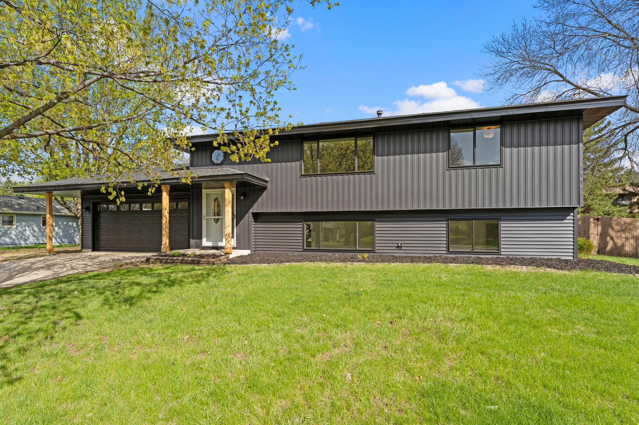 1600 Roosevelt Drive W