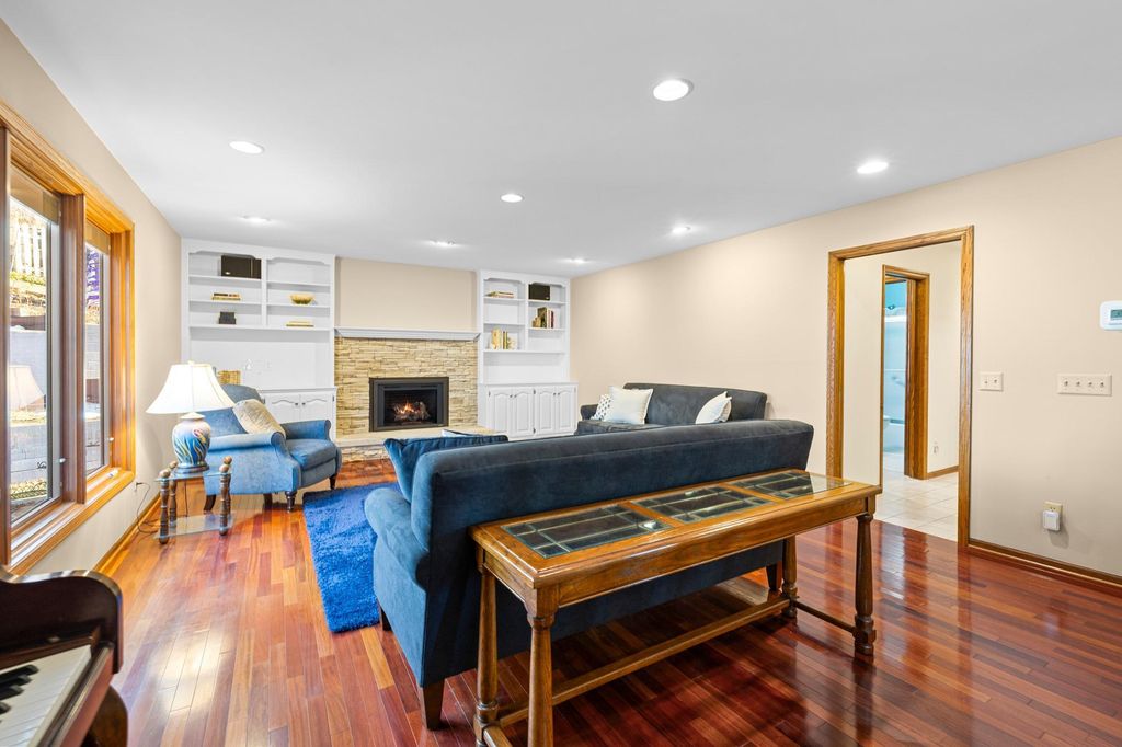 Photo of 9145 Fox Run Circle, Eden Prairie, MN 55347 (MLS # 7019102)