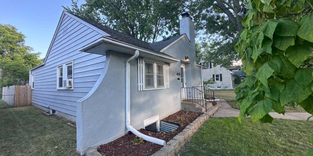 Photo of 4630 Colfax Avenue N, Minneapolis, MN 55412 (MLS # 7134527)