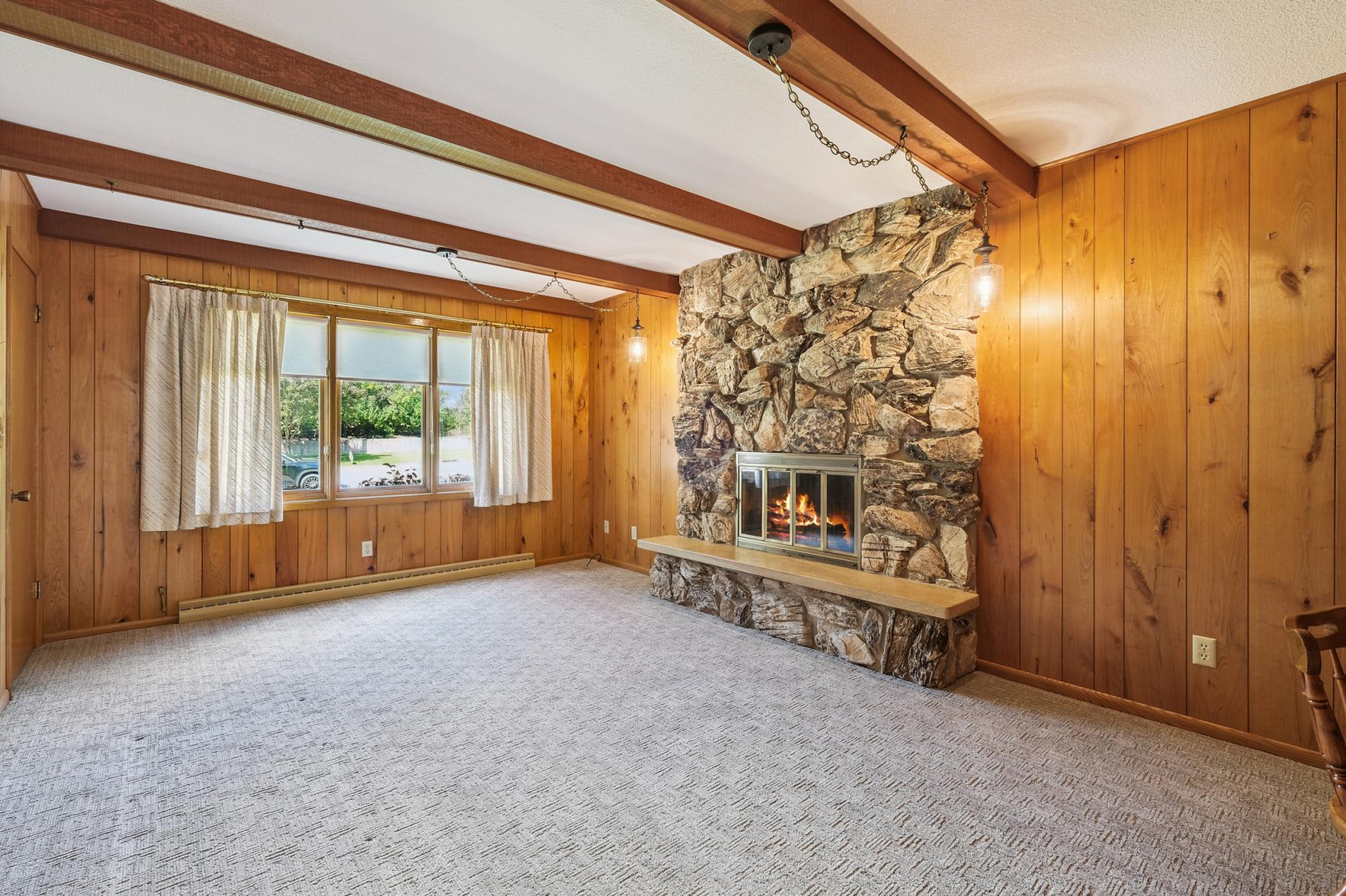 528 Lexington Parkway S